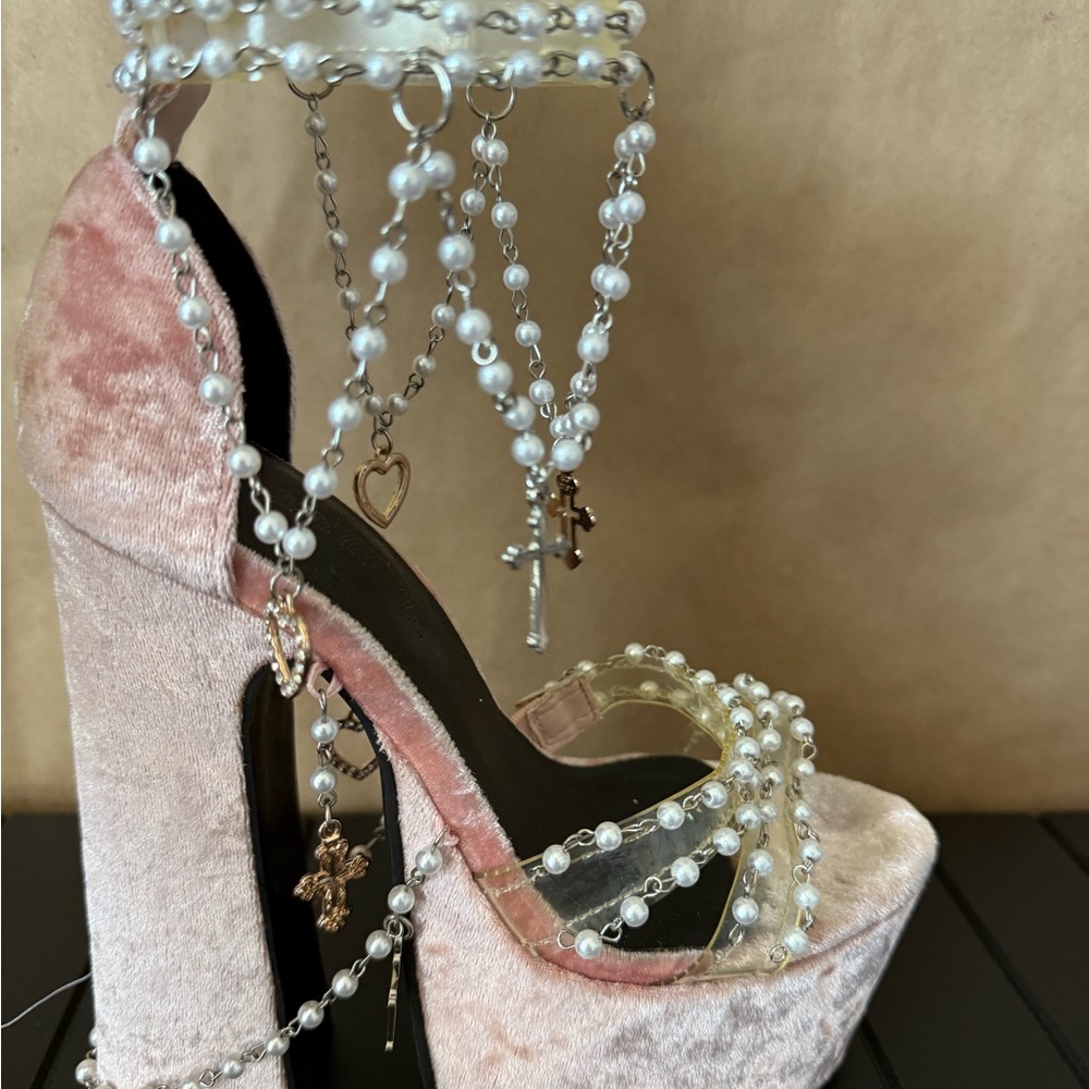 Dolls Kill Sugar Thrills Holy Revelation pink velvet platform heel. Size 5 - Picture 3 of 12